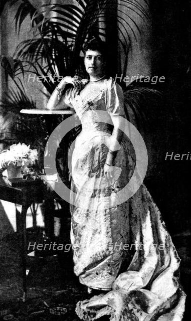 Lilian, Duchess of Marlborough, 1895. Creator: Russell & Sons.