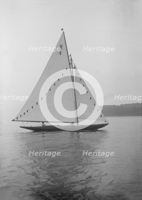 'Anitra' dressed with flags, 1912. Creator: Kirk & Sons of Cowes.