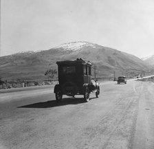 U.S. 99, Kern County, California, 1939. Creator: Dorothea Lange.