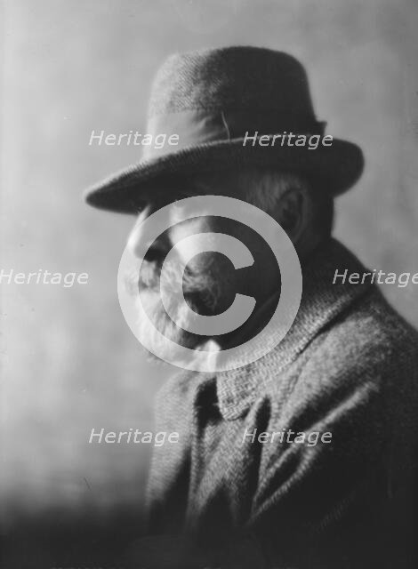 Mr. Albert Sterner, portrait photograph, 1918 Feb. 8.  Creator: Arnold Genthe.