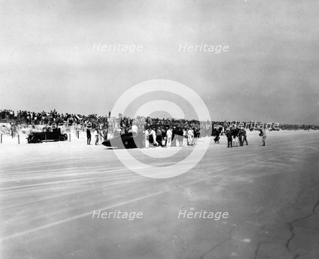 Sunbeam 1000hp World Land speed record attempt at Daytona 1927 Artist: Unknown.