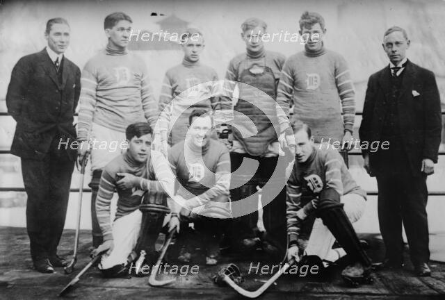 Hockey team - P. Shea, De Barr, Myers, Brooks, Comer, Osmum, Smith..., between c1910 and c1915. Creator: Bain News Service.