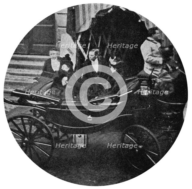 The last photograph of Queen Victoria, December 13th, 1900.Artist: W F Seymour