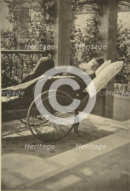 Russian author Leo Tolstoy recovering in Gaspra, Crimea, Russia, 1902.  Artist: Sophia Tolstaya