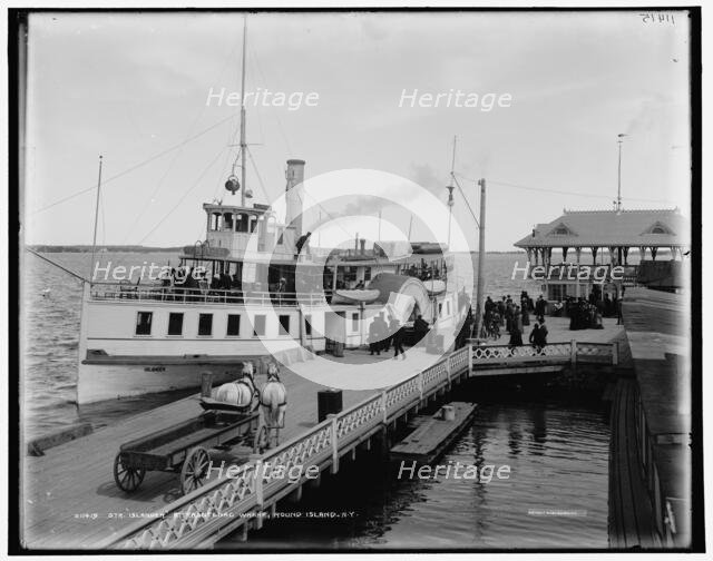 Str. Islander at Frontenac wharf, Round Island, N.Y., between 1890 and 1901. Creator: Unknown.