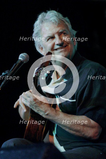 Mike Dowling, Crawley Blues Festival, Hawth, Crawley, West Sussex, Oct 2015. Artist: Brian O'Connor.