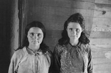 Elizabeth and Dora Mae Tengle, Hale County, Alabama, 1936. Creator: Walker Evans.