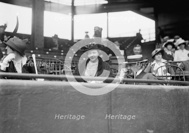 Gibson, Mrs. Preston - Baseball, Amateur, 1913. Creator: Harris & Ewing.