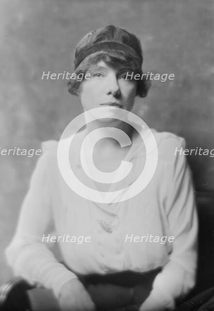Mrs. Jack London, portrait photograph, 1918 Apr. 19. Creator: Arnold Genthe.