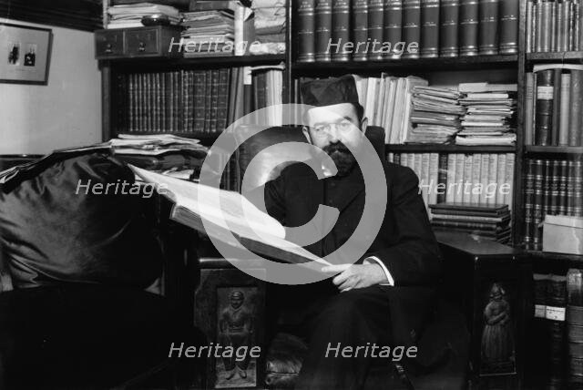 Rabbi Hertz, (1913?). Creators: Bain News Service, George Graham Bain.