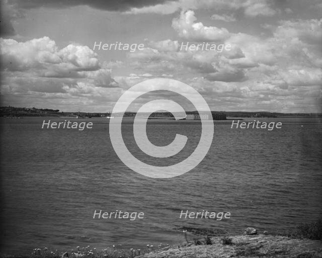 Fort Gorges in harbor, Portland, Me., c1900. Creator: Unknown.