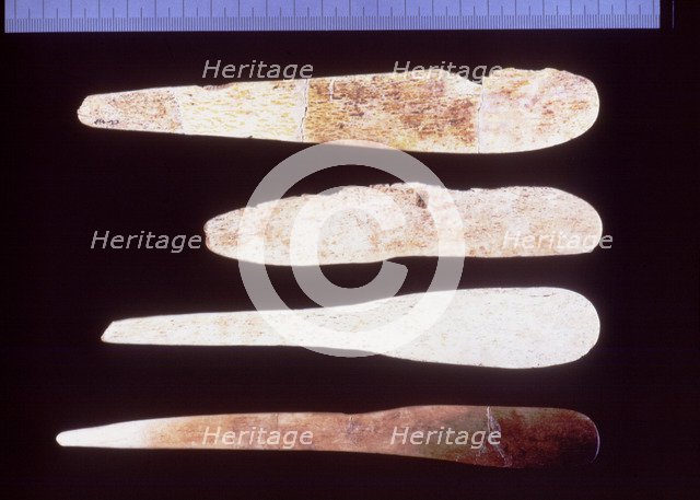 Bone spatulas from the Cova de la Sarsa (Bocairent, Valencia). Manufactured by abrasion technique…