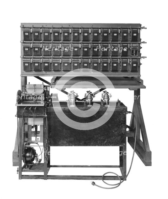 Calculating machine, 1911. Artist: Bedford Lemere and Company.