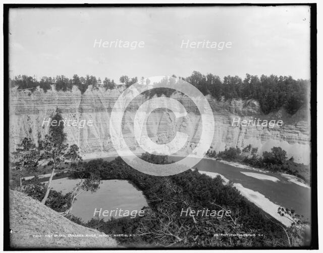 High banks, Genesee River, Mount Morris, N.Y., between 1890 and 1901. Creator: Unknown.