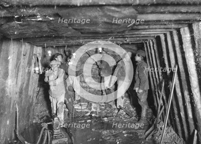 Cross-cutting, 1911. Creator: Kozlov.