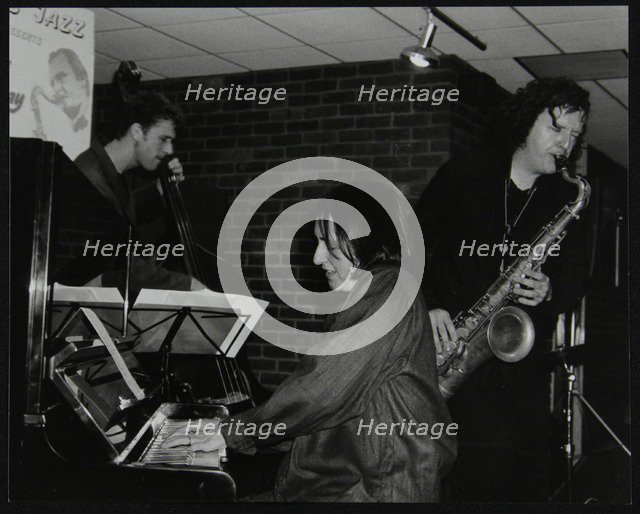 The Kate Williams Quartet playing at The Fairway, Welwyn Garden City, Hertfordshire, 20 April 2003. Artist: Denis Williams