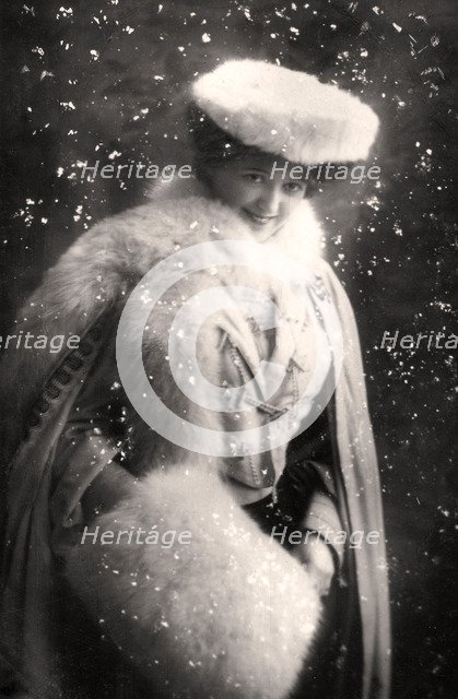 Denise Orme (1885-1960), music hall singer, early 20th century.Artist: Bassano Studio