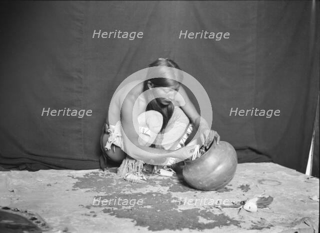 Acoma, New Mexico area views, between 1899 and 1928. Creator: Arnold Genthe.
