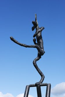 'The Cricketer', sculpture by Barry Flanagan, Jesus College, Cambridge, Cambridgeshire, 2015. Artist: James O Davies.