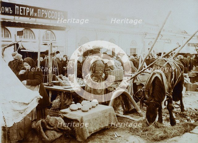 Market on the Moskvoretskaya Embankment, Moscow, Russia, 1911. Artist: Unknown