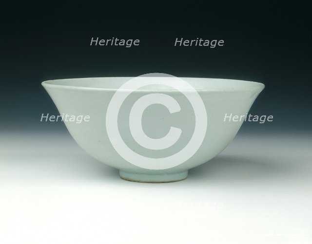 Shufu bowl with peacock amid scrolling peonies, early Ming dynasty, Hongwu period, China, 1368-1398. Artist: Unknown