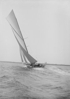 'The Lady Anne' making waves in a good breeze, 1912. Creator: Kirk & Sons of Cowes.