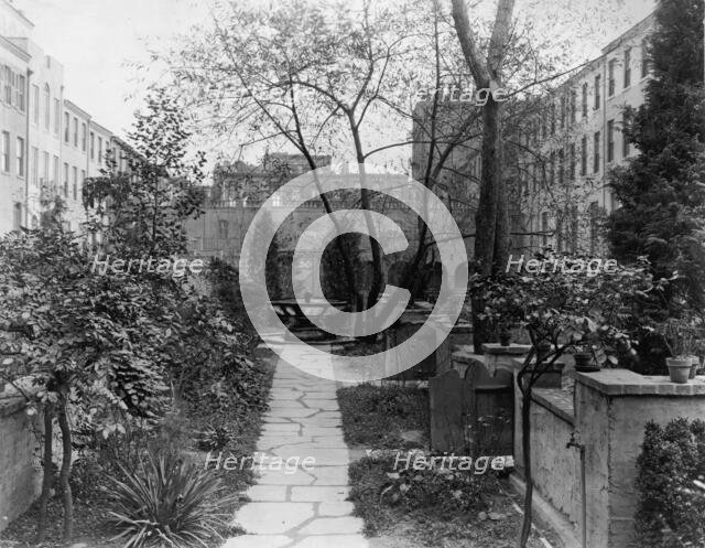 Turtle Bay Gardens, 227-247 East 48th Street and 228-46 East 49th Street, New York, New York, 1920. Creator: Frances Benjamin Johnston.