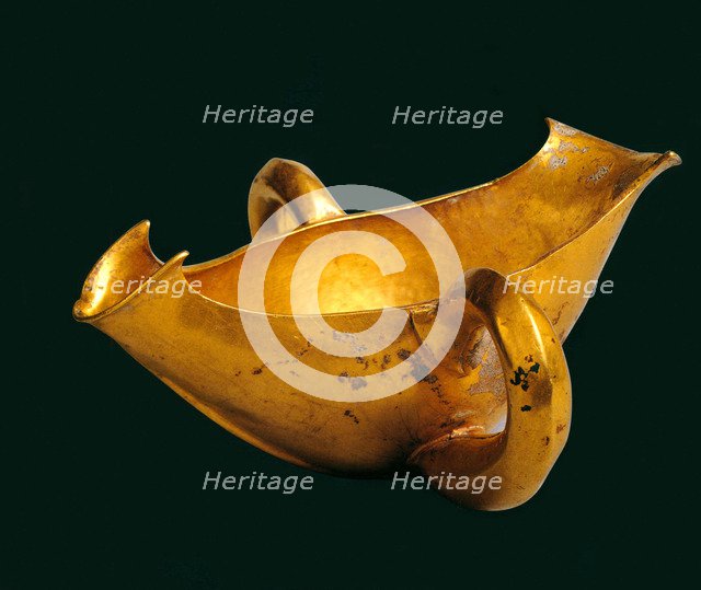 Sauceboat with double spout and two handles. Artist: Gold of Troy, Priam’s Treasure 