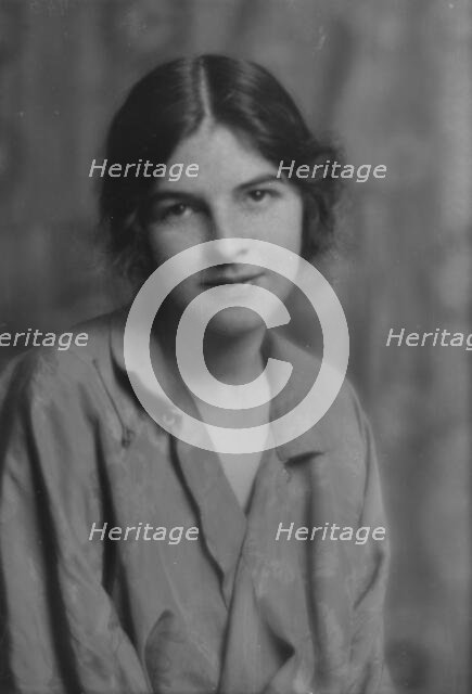 Coleman, C., Miss, portrait photograph, 1915 Feb. 26. Creator: Arnold Genthe.