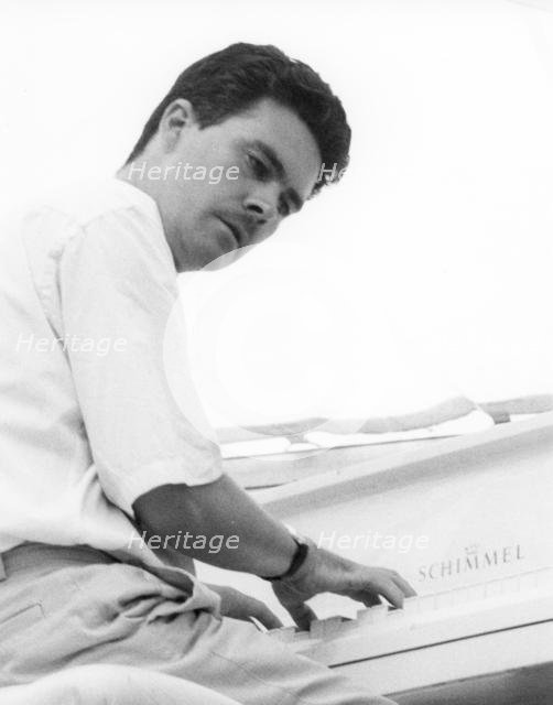 Dave Newton, unknown outside venue, c2000.  Creator: Brian Foskett.