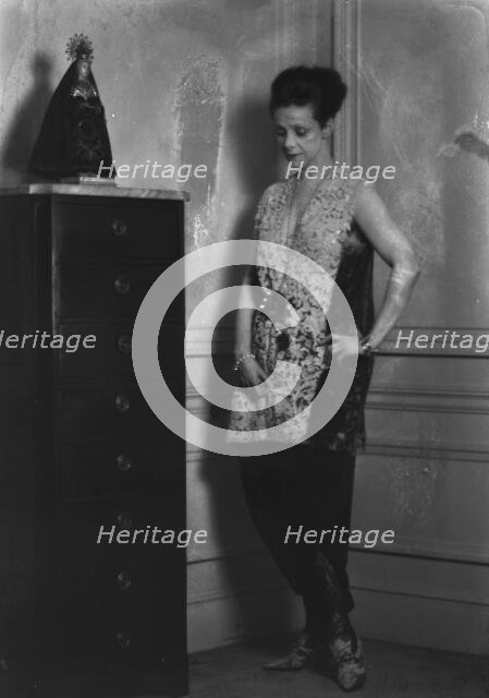 Mrs. Rita Lydig, portrait photograph, 1925 Jan. 29. Creator: Arnold Genthe.