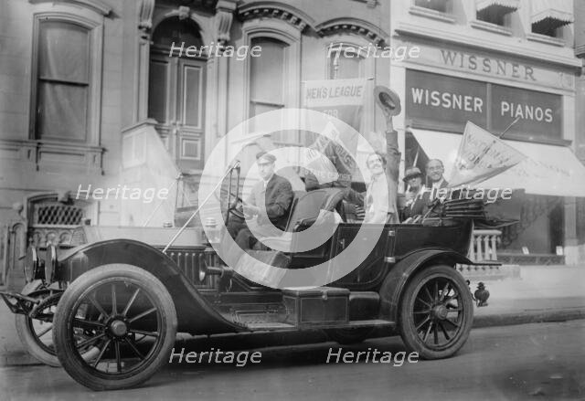 Beadle & Brown depart, 1913. Creator: Bain News Service.