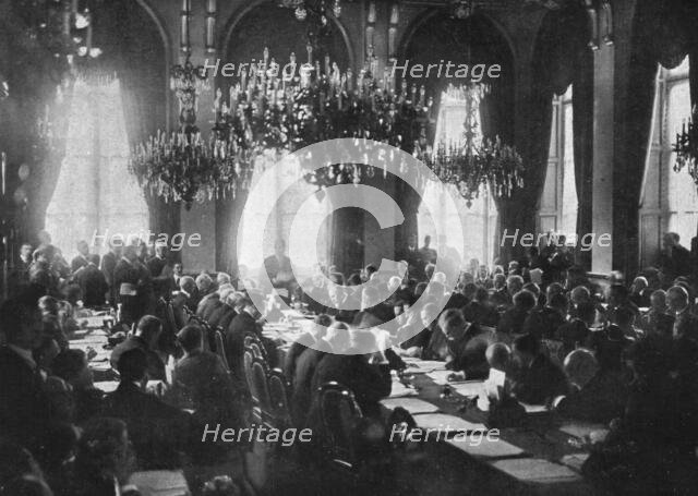 'La naissance de la societe des nations; le 28 avril 1919, au cours de la cinquieme séance..., 1919. Creator: Unknown.