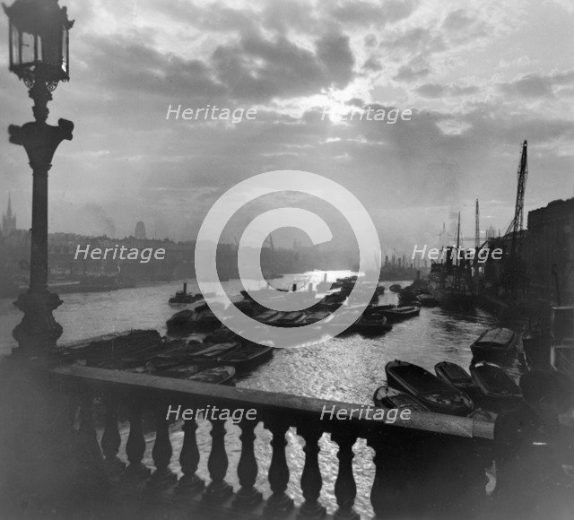 Downstream from London Bridge. Artist: George Davison Reid