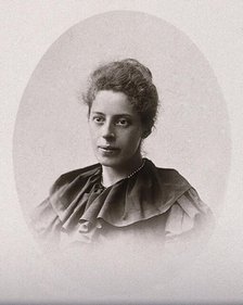 Mrs Isaac Roberts, née Dorothea Klumpke, Doctor ès Sciences from the University of Paris, first... Creator: Unknown.