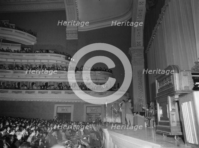 Portrait of Dizzy Gillespie and Charlie Parker, Carnegie Hall, New York, N.Y., ca. Oct. 1947. Creator: William Paul Gottlieb.