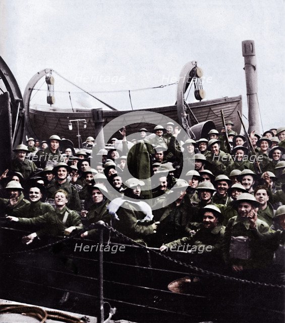 A boat of soldiers rescued from Dunkirk, 1940, (1945) Artist: Unknown.