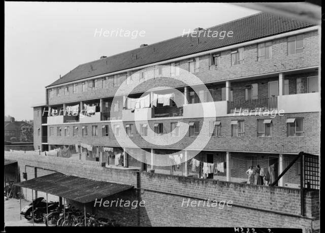 Heathfield Court, Heathfield Road, Wandsworth Common, Wandsworth, Greater London Authority. Creator: Ministry of Works.