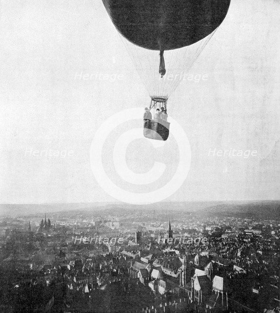 Balloon of the Aero Club, 18th March 1899. Artist: Unknown