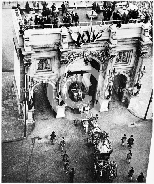 King George VI's Coronation Procession, London, May 12 1937. Artist: Unknown
