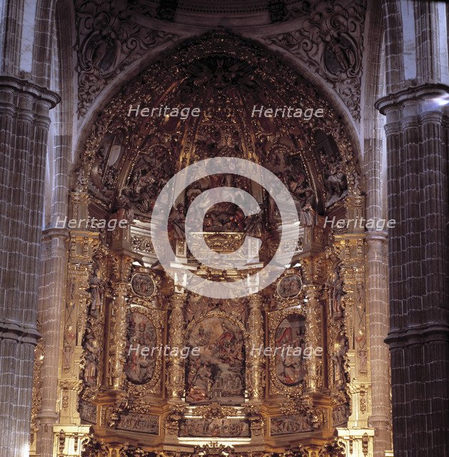 Detail of the main altarpiece of the church of Santiago, made in 1703 by Tomas de la Sierra follo…