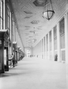 N.Y. Post Office -- main corridor, between c1914 and c1915. Creator: Bain News Service.