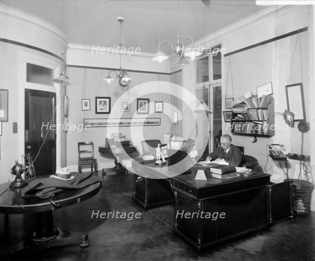 'Morning Post' Office, Inveresk House, London, 1920. Artist: Bedford Lemere and Company