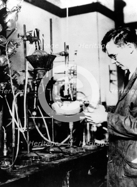 Wallace Hume Carothers, American industrial chemist, c1927-1937. Artist: Unknown