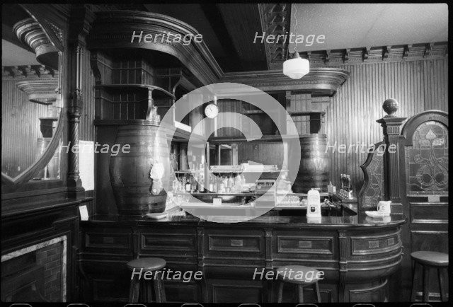 Royal Turk's Head Hotel,  73 Grey Street, Newcastle Upon Tyne, c1955-c1980. Creator: Ursula Clark.