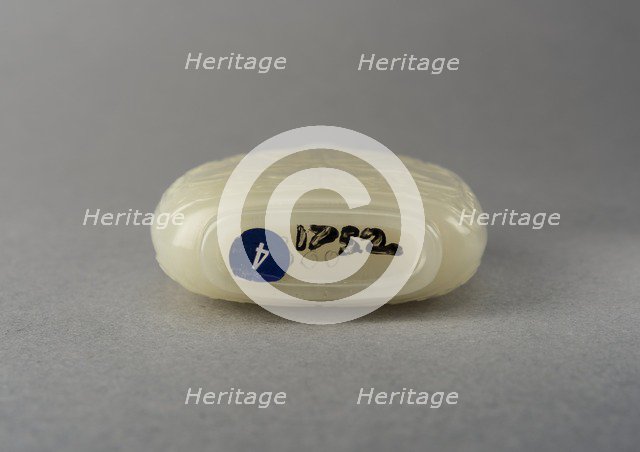 Jade snuff bottle , China, Qing dynasty, 1644-1911. Creator: Unknown.