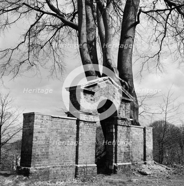 Classical arch, North End Way, Hampstead Heath, London, 1960-1965. Artist: John Gay