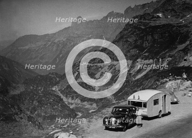 1954 Austin A70 Hereford with Pipit caravan. Creator: Unknown.