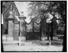Charleston gate, Charleston, S.C., c1907. Creator: Unknown.