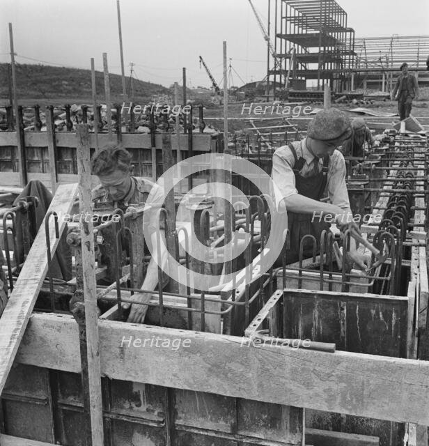 Patons and Baldwins Knitting Factory, Lingfield Close, Darlington, 11/08/1949. Creator: John Laing plc.